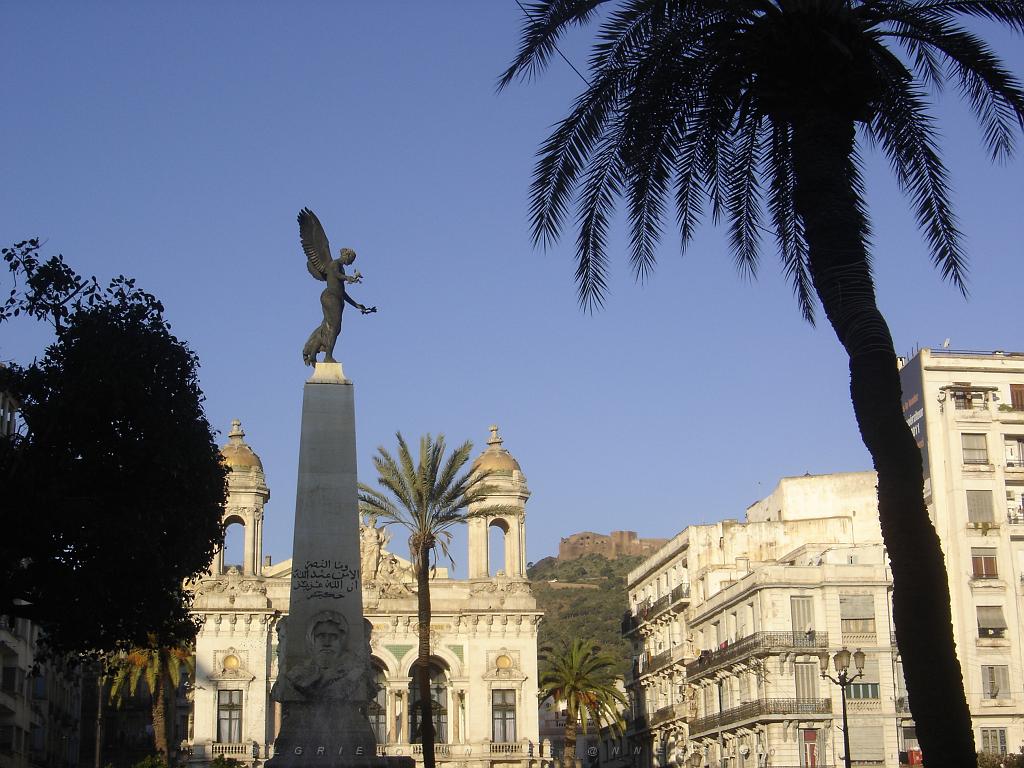 ORAN 2011 DECEMBRE Place d'Armes.JPG